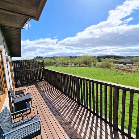 Villa Lomond 4 With Private Hot Tub - Fife - Loch Leven - Lomond Hills Kelty Exterior foto
